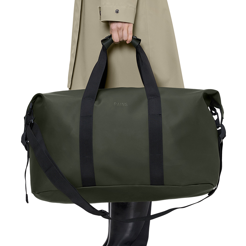 rains hilo weekend bag green